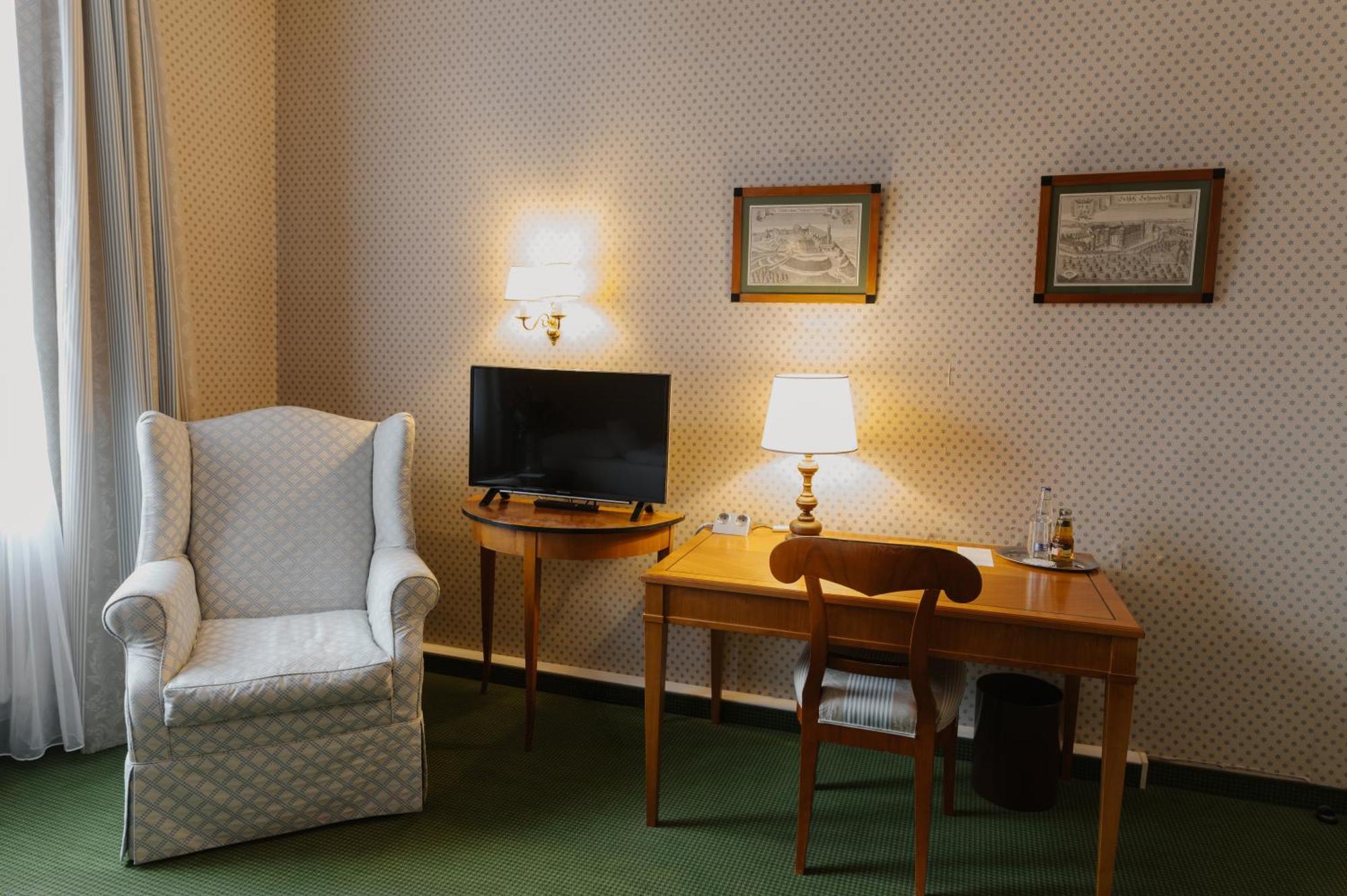 Romantik Hotel Zur Post Furstenfeldbruck Εξωτερικό φωτογραφία