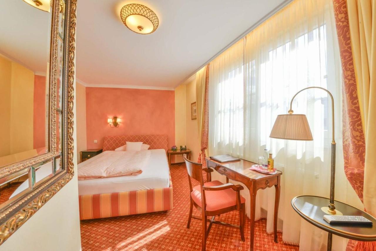 Romantik Hotel Zur Post Furstenfeldbruck Εξωτερικό φωτογραφία