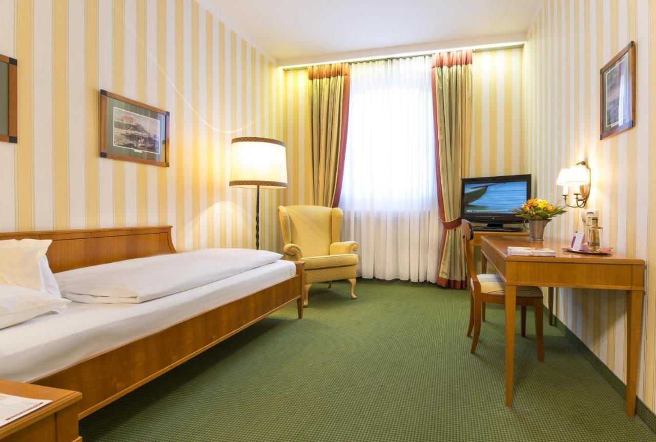 Romantik Hotel Zur Post Furstenfeldbruck Εξωτερικό φωτογραφία