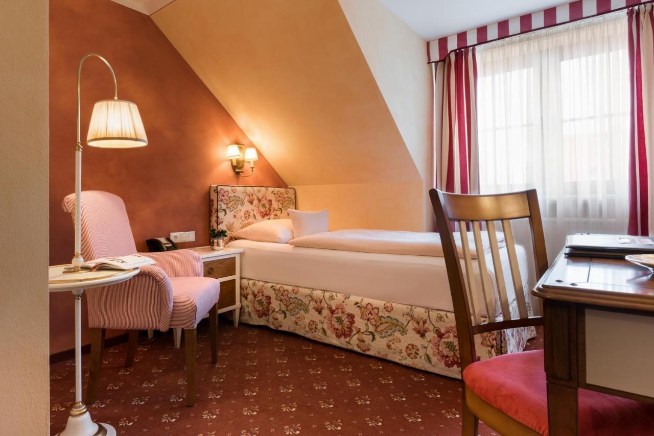 Romantik Hotel Zur Post Furstenfeldbruck Εξωτερικό φωτογραφία